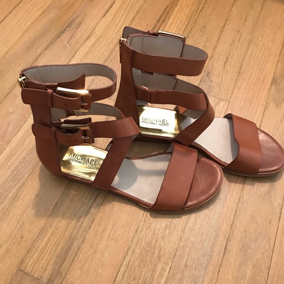 Sandals - Picture 2 of 3